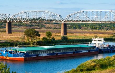 Эксплуатация речного грузового транспорта
